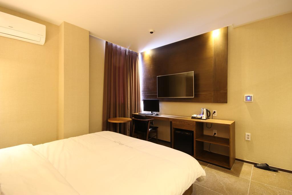 Hotel 38.5 Jinhae Changwon Ngoại thất bức ảnh