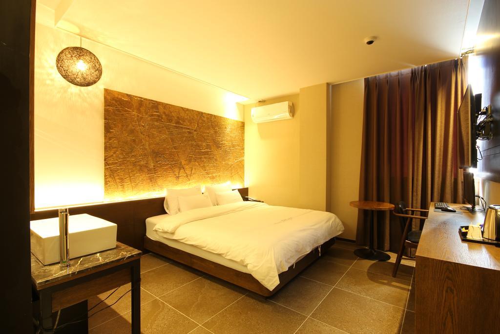 Hotel 38.5 Jinhae Changwon Ngoại thất bức ảnh