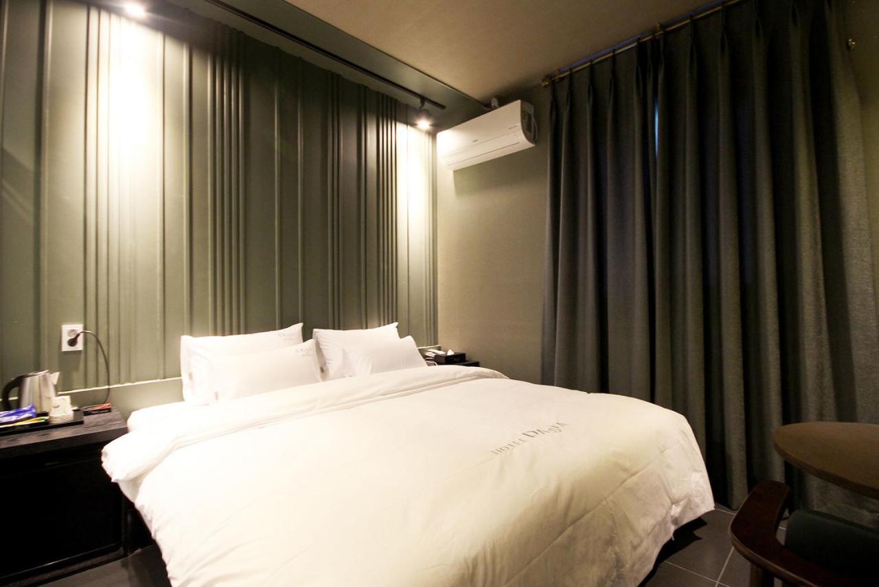Hotel 38.5 Jinhae Changwon Ngoại thất bức ảnh