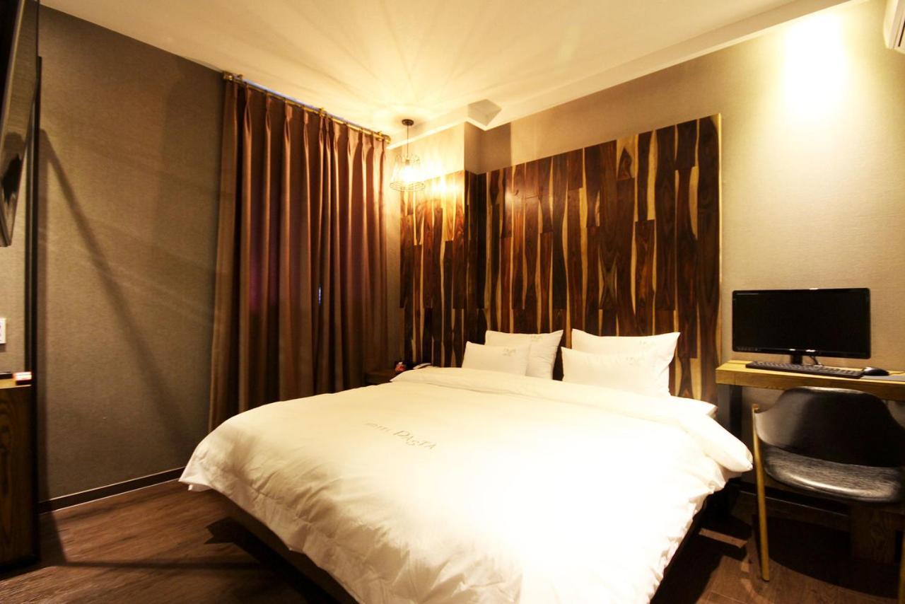 Hotel 38.5 Jinhae Changwon Ngoại thất bức ảnh